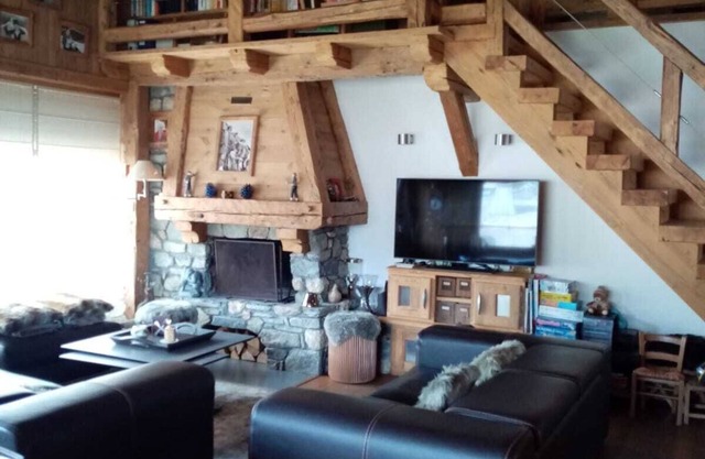 DUPLEX WITH SAUNA IN MEGEVE CENTER (2-8 people)