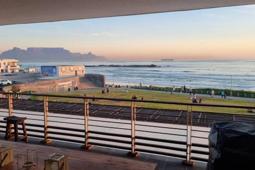 Eden Beachfront apartment with inverter back up
