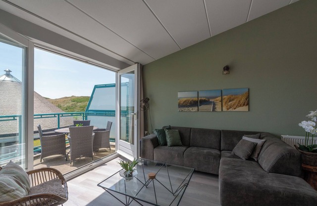 Een Fantastisch Mooi Ingericht Appartement op Loopafstand van het Strand