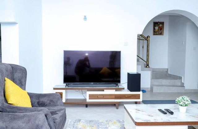 Elegant 5BR Villa with Private Pool near JKIA – Greenpark, Athi River