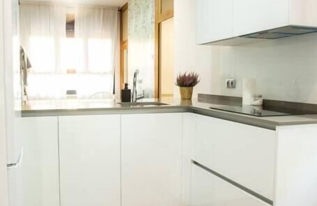 Elegant Apartment LAUD1 - New/Family/Wi-Fi/TV