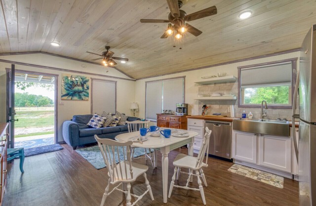 Elsie Mae's Place - Peaceful Acres