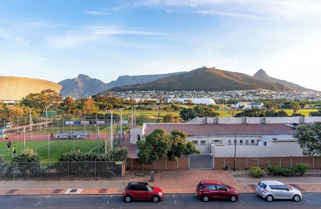 Emerald Horizon Mouille Point - Views & Location
