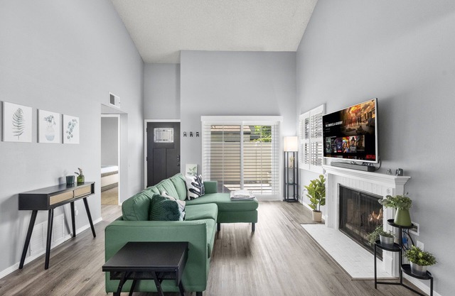 Emerald Jewel: Home Away From Home
