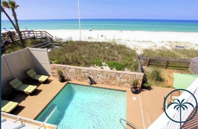 EMERALD SURF-5 br, 4ba, BEACH FRONT with POOL & Pet friendly!