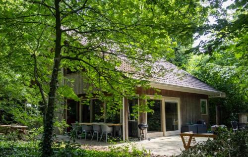 Enjoy a wonderful holiday in the woods