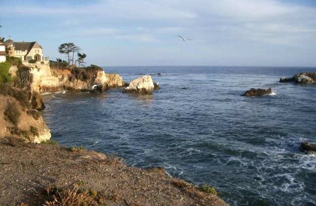 Enjoy Beautiful Shell Beach/Pismo Beach House in Comfort!