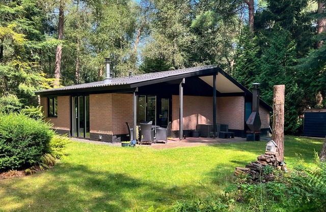 Enjoy nature and tranquility at Bosbungalow Oosterhaard