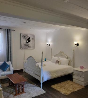 Enkishon Suites
