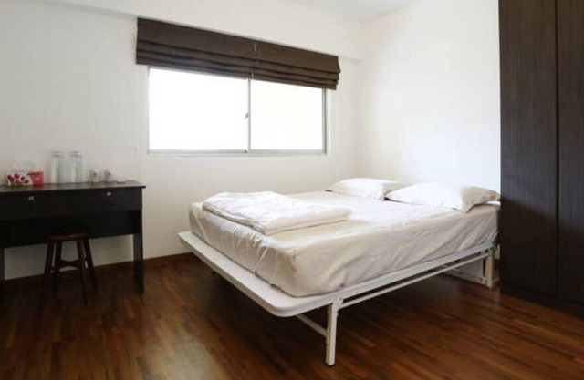 Ensuite. Best value Spore Cool Rm.13min walk to woodland MRT. Inc Laundry.