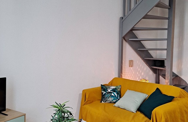 Entire accommodation in sunny Nîmes :