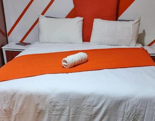 Epic Den Lodge