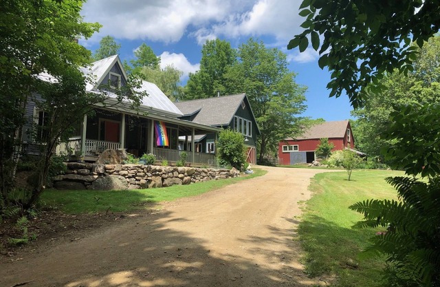 Escape and Engage at Bray Barn Farm