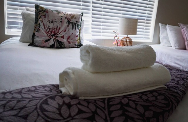 Escape to a 3-bedroom holiday house, perfectly designed for a relaxing getaway!