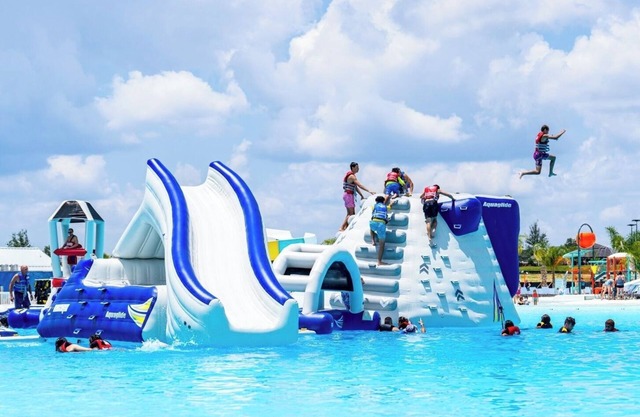 Escape to Lagoon Bliss, SpaciousnStay for 8 Guests