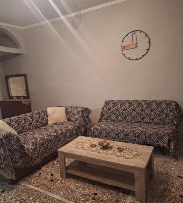 Eva's house