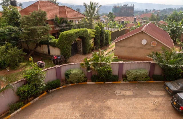 Ewaffe@AKUA/BARU Clean 2BDRM APT