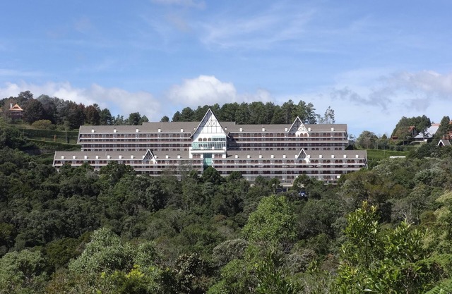 Excellent holiday apartment on top of the mountain in Campos do Jordão