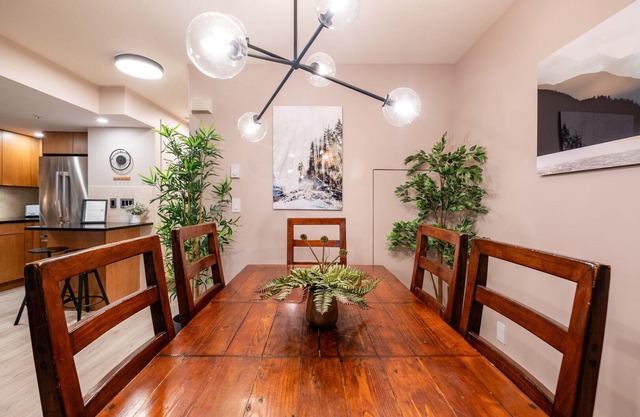 Excellent location | Renovated | Pool & hot tub | BBQ