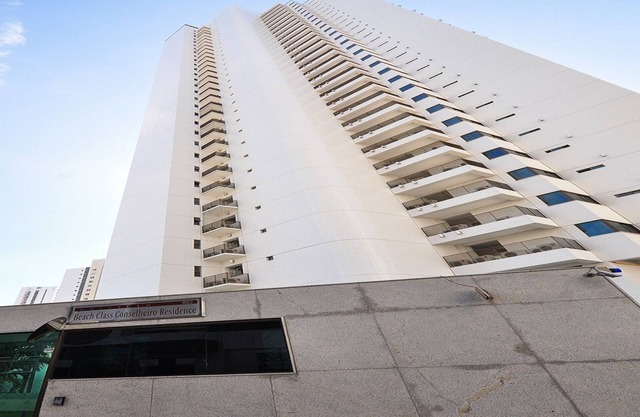 Exceptional Luxury Flat in Boa Viagem on the 26th Floor, 150 meters from the Sea and Services