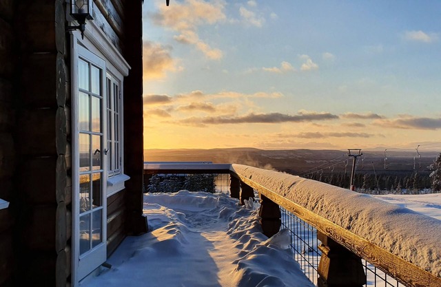 Exclusive log house in the Swedish mountains