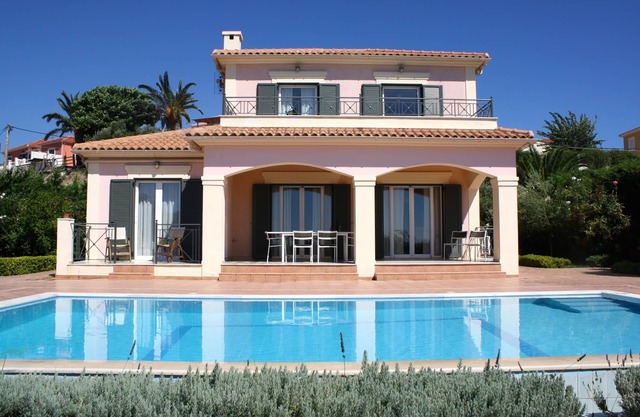 EXCLUSIVE LUXURY VILLA - STUNNING VIEW - PRIVATE POOL