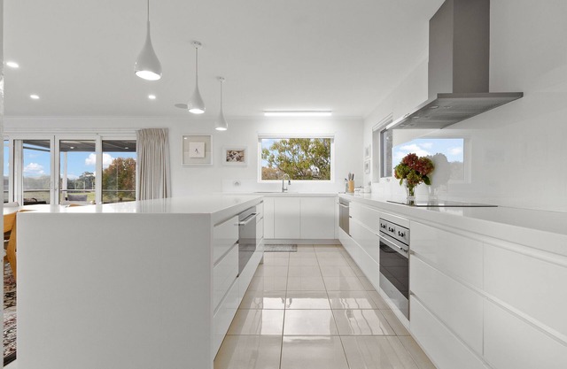 Executive Home, Stunning Location, Launceston