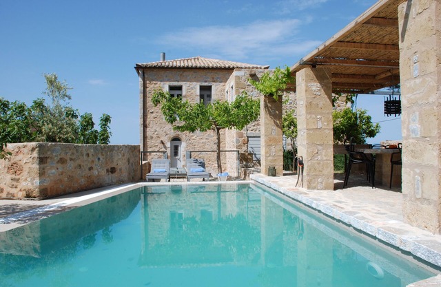 Experience Awarded Architecture and Heritage at Casa Antica