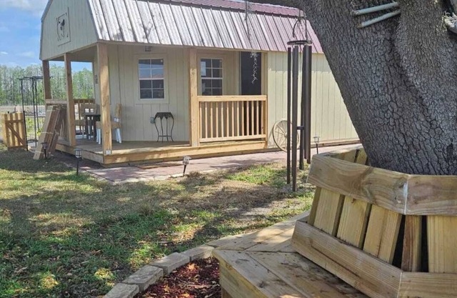 Experience the simple life in our charming Mini Farm/Cottage house for rent.n