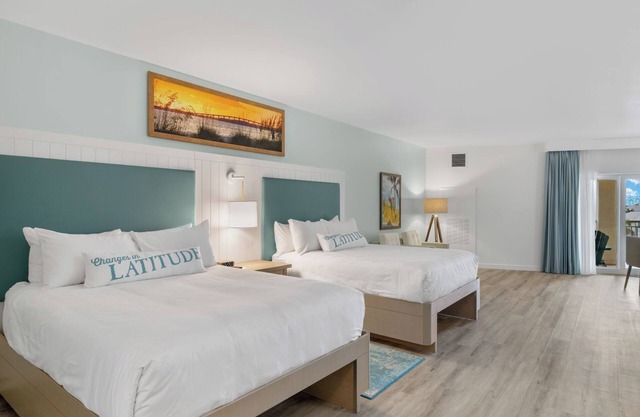 Fabulous 2-bedroom boat with AC in San Jose
