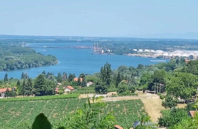 Fabulous house with AC in charming Smederevo, with beautiful view on river