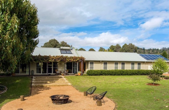 Fairleys Mudgee - Minutes to Wineries & Great for Families