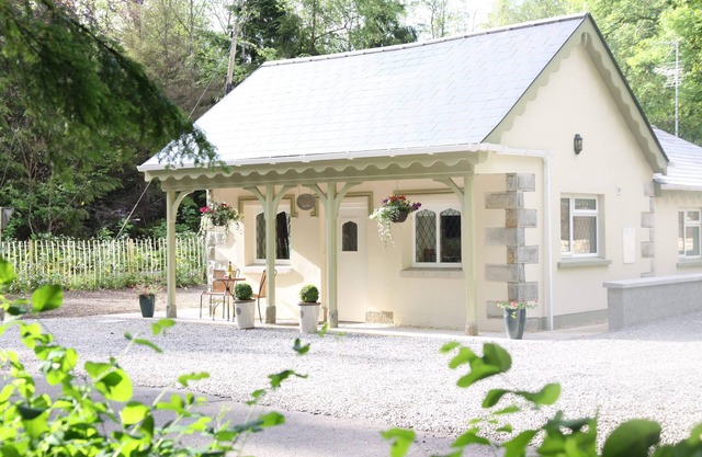 Fairytale 5 Star Gate Lodge on Country Estate