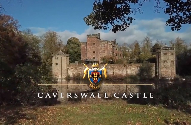 Fairytale Castle close to Alton Towers: Inquire for cheaper quote Now!