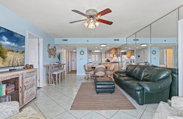 Fall Special! Commodore 1306 Top-Floor Condo with Stunning Gulf Views