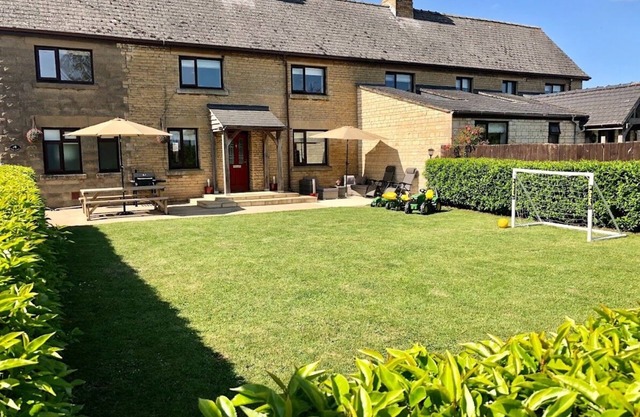 Family and Dog Friendly 3 bedroom holiday Cottage near Oakham & Rutland Water