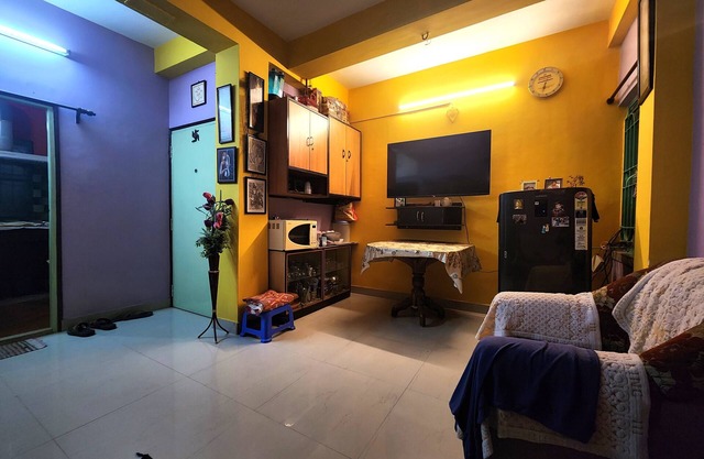 Family apartment in South Kolkata