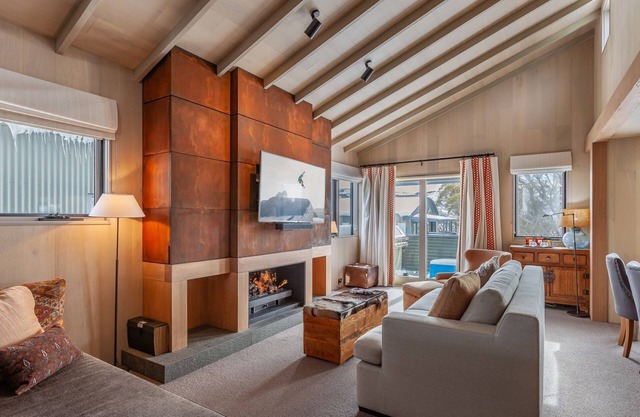 Family Chalet (for 4), The Stables Resort Perisher