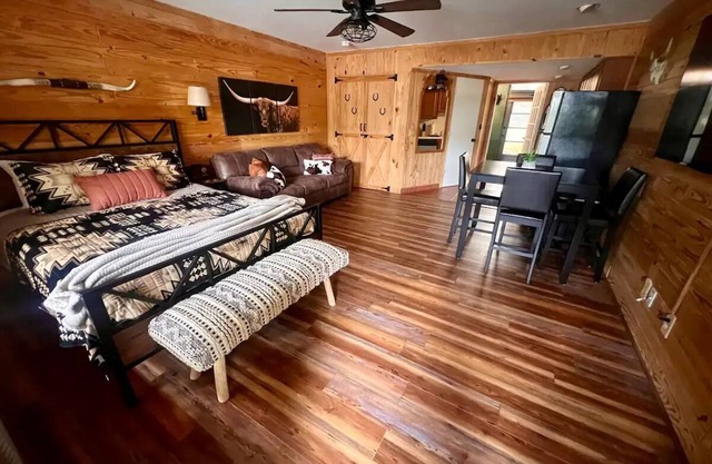 Family Deluxe Lodge Suite: full kitchen + arcade + walk to pool and rodeo