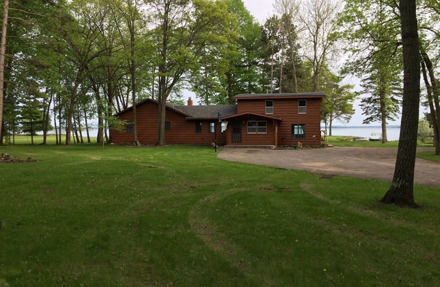 Family Friendly Leech Lake Home On Three Level Acres Of Lakeshore