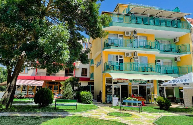 Hotel 