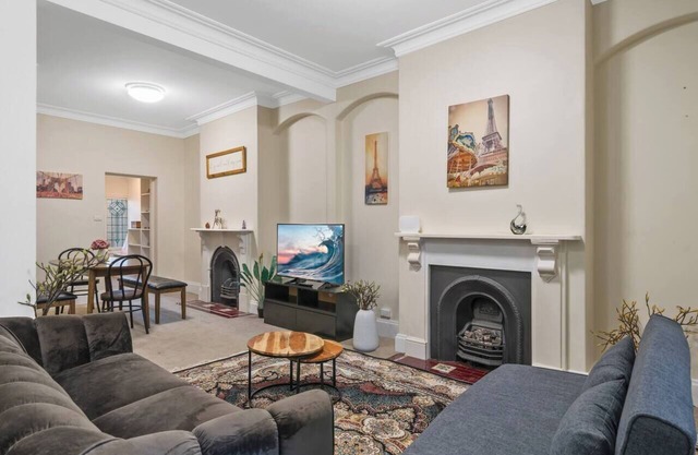 Fancy 4 BR (Parking)/ICC&Darling Harbour-8 mins