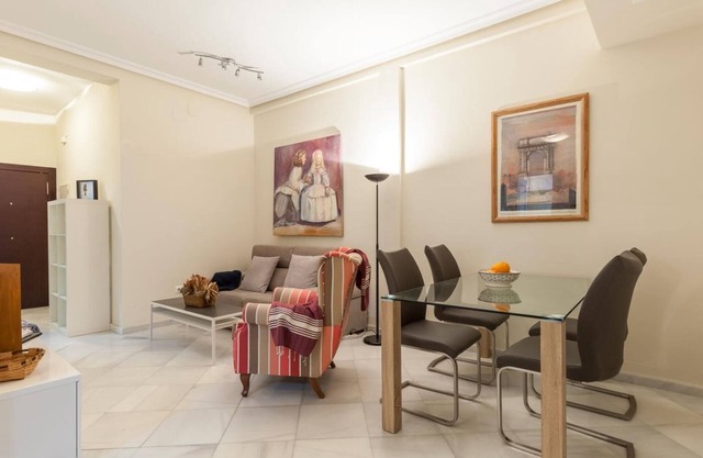 FANTASTIC APT 2 BED CENTRO SEVILLA, PARKING OPC