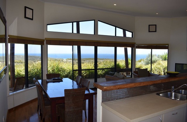 Fantastic Panoramic Ocean Views