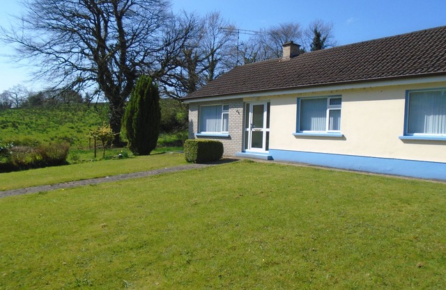 Farmhouse Bungalow on Working Farm