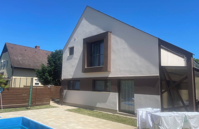 Ferienhaus Ungarn Plattensee Zarmadi Südufer Klima, Pool, 5 Min. Strand