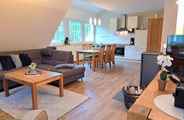Ferienwohnung Schildweide, 70 qm, 2 Schlafzimmer, Balkon, Max. 4 Personen + 1 Kind im Kinderbett