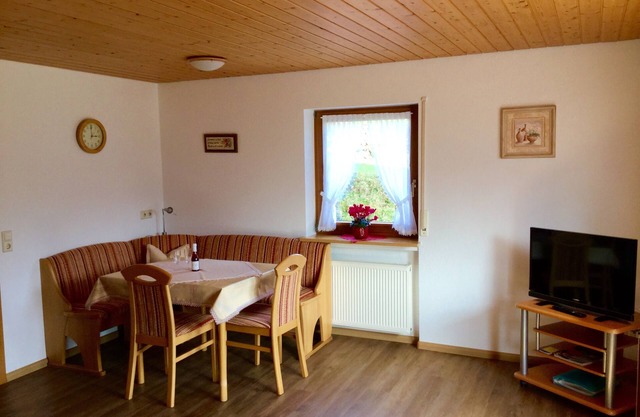 Ferienwohnung "unten" mit 60 qm, 1 Schlafzimmer für maximal 4 Personen