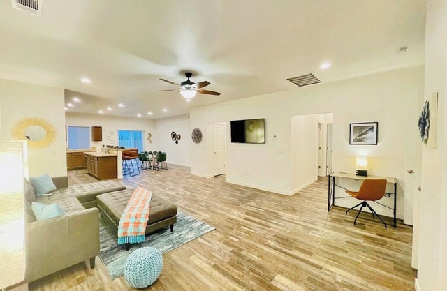 Fernley House/5TVs Sleeps 13/Pet OK🦮🐈