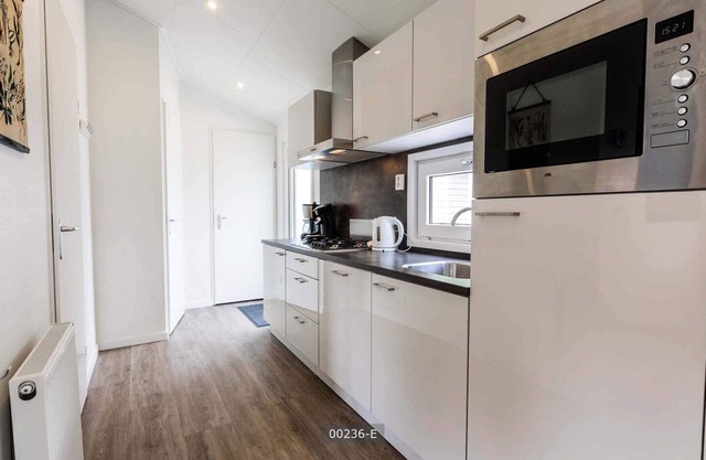 ✓ Ferox at Résidence de Leuvert ✓ Holiday home for 5 persons ✓ Located near Den Bosch (Noord-Brabant) ✓ Near De IJzeren Man ✓ Book directly through the park